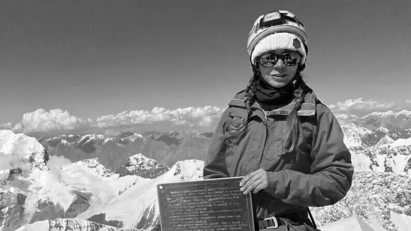 Өзі түсуге тырысқан: Қырғызстан тауында жоғалған Наговицынаның соңғы бейнесіне қатысты жаңа деректер анықталды