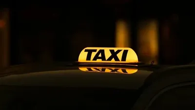 Вице-министр ұйықтамай жолға шығатын такси жүргізушілерін сынады, сурет - Zakon.kz жаңалық 15.09.2025 19:45