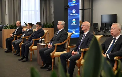 Тоқаев телекөпір арқылы Қосшы қаласын табиғи газға қосу рәсіміне қатысты, сурет - Zakon.kz жаңалық 16.09.2025 18:11