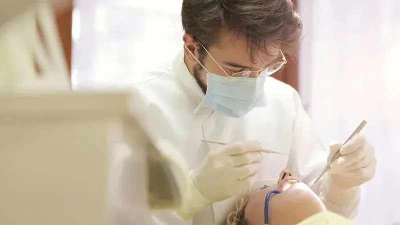 Қазақстандықдар енді БЖЗҚ-дағы қаржыны тіс еміне жұмсай алмайды - Денсаулық сақтау министрлігінің түсіндірмесі