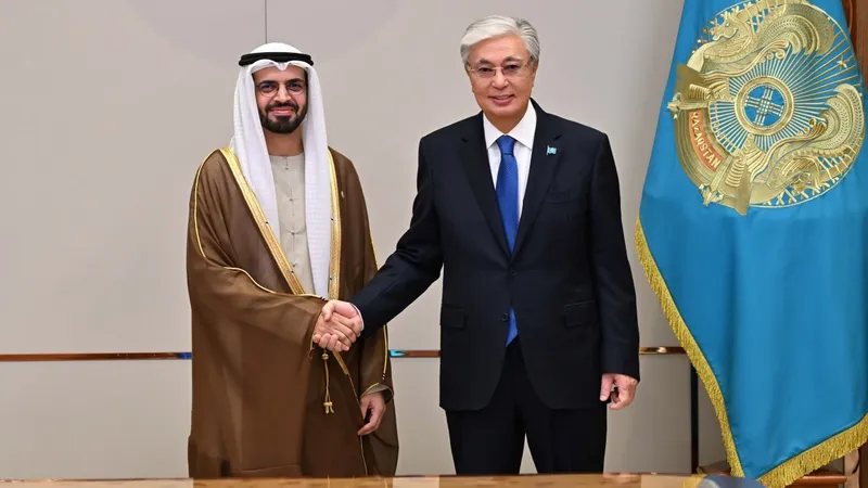 Тоқаев БАӘ ислам және уақыптар істері жөніндегі бас басқармасының төрағасымен кездесті