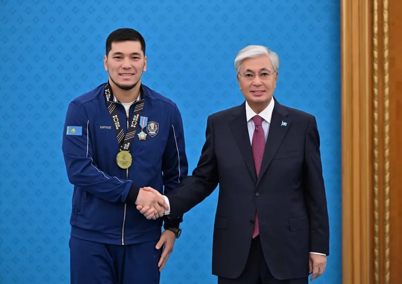 Тоқаев бір топ спортшы мен бапкерді марапаттады