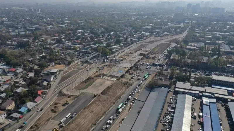 Алматыда жол салу үшін тағы 21 жер учаскісі мәжбүрлі түрде алынбақ