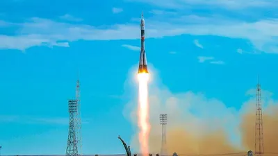 Мемлекет басшысы Қасым-Жомарт Тоқаев Қазақстан Үкіметі мен Ресей Үкіметі арасындағы 2004 жылғы 22 желтоқсандағы "Байқоңыр" ғарыш айлағында "Бәйтерек" ғарыш зымыран кешенін құру туралы келісімге өзгерістер енгізу жөніндегі хаттаманы ратификациялау туралы" заңға қол қойды, деп хабарлайды Zakon.kz., сурет - Zakon.kz жаңалық 19.09.2025 10:51