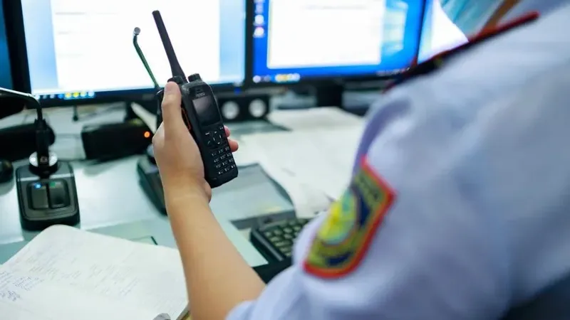 Семейде полицейлер орманда адасып кеткен зейнеткерді тауып, үйіне жеткізді