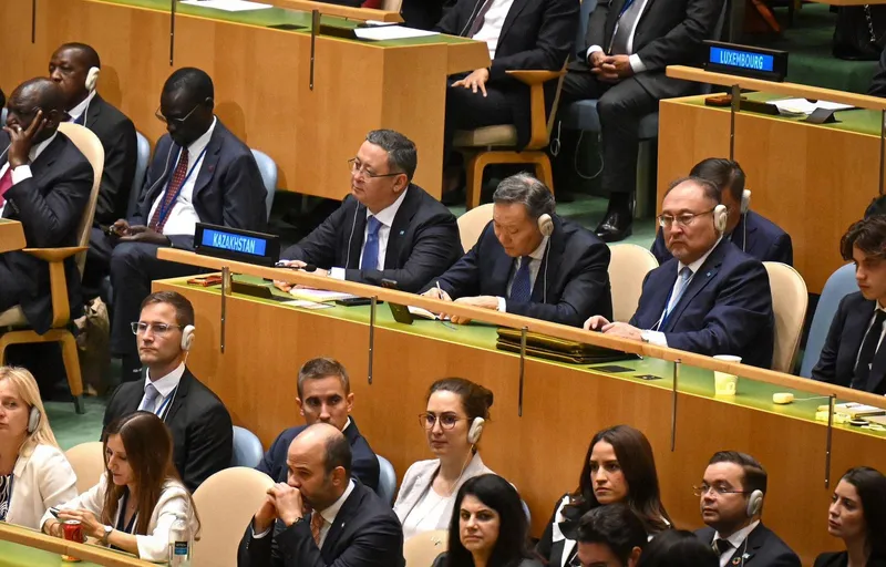 Тоқаев: Қазақстан басқаруда тепе-теңдік пен ынтымақтастықты таңдап, соғыс емес – бейбітшілікті қолдайды