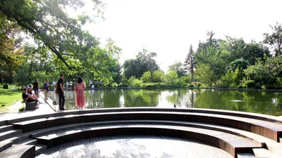 2025 жылдың қаңтар-шілде айларында Алматыдағы туристік инфрақұрылымға салынған инвестиция көлемі 92,2 млрд теңгеге жетті. Бұл өткен жылмен салыстырғанда 62%-ға артық. Бұл туралы қаланың туризм басқармасы хабарлады., сурет - Zakon.kz жаңалық 24.09.2025 14:06