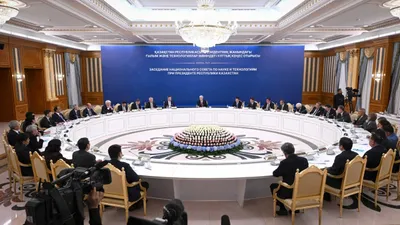 Мемлекет басшысы Ғылым және технологиялар жөніндегі ұлттық кеңестің отырысында сөз сөйледі, сурет - Zakon.kz жаңалық 26.09.2025 14:56