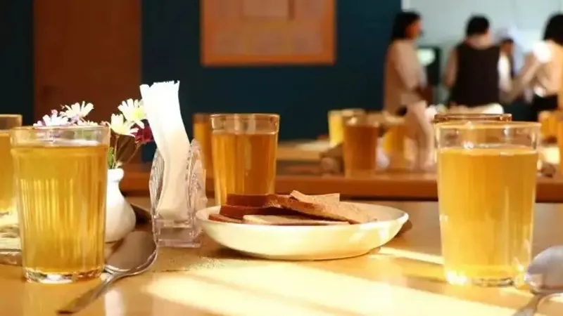 Желідегі видео: Жетісу облысында мектеп асханасындағы масқара жайтқа қатысты түсініктеме берілді