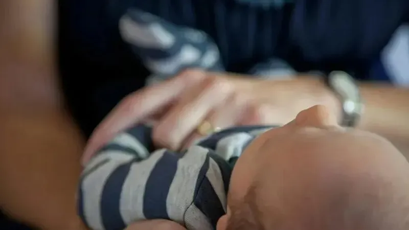 Баласы жылап, түн тыныштығын бұзғаны үшін азаматтарға айыппұл тағайындалуы мүмкін бе?