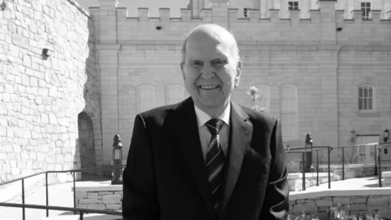 АҚШ-та жүзді алқамдаған мормондар көшбасшысы Рассел Нельсон қайтыс болды