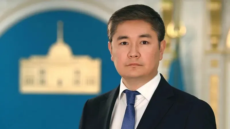 Ернар Лазар президенттің халықаралық мәселелер жөніндегі кеңесшісі болып тағайындалды