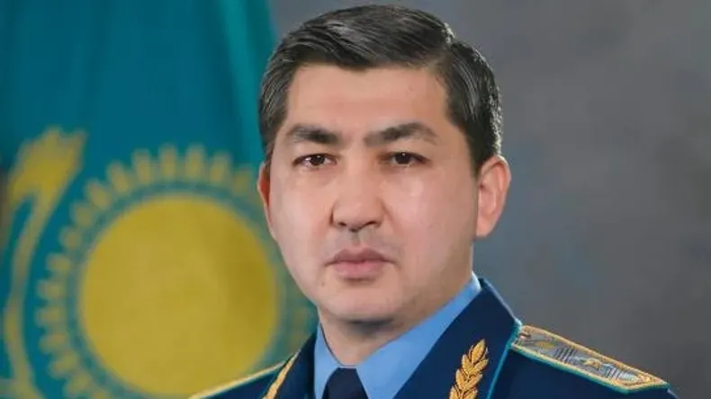 Тар шорт киген бөксе Итальяндық порно фильмдер