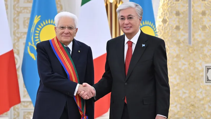 Мемлекет басшысы Италия президентін І дәрежелі "Достық" орденімен марапаттады