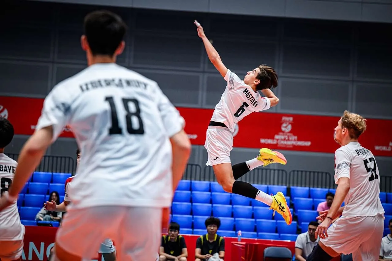 Олар жындыханада қалай сиқырлайды