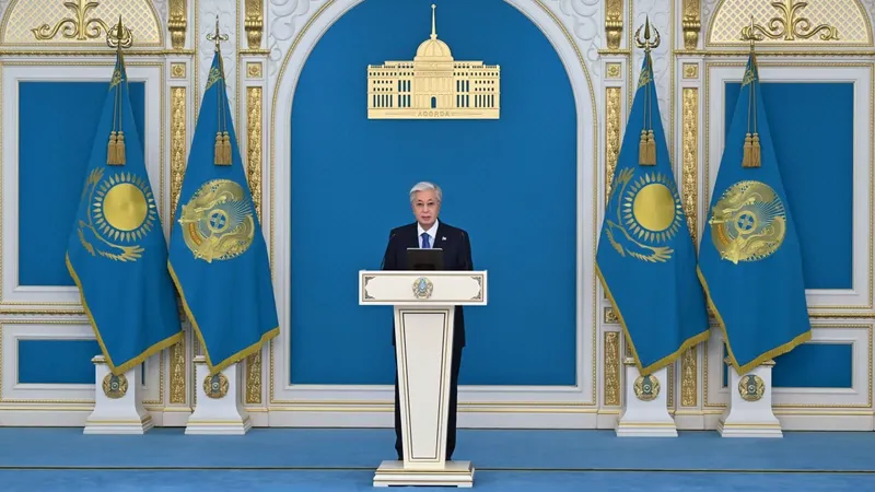 Мемлекет басшысы "Достық – Мойынты" теміржолының екінші желісін іске қосты