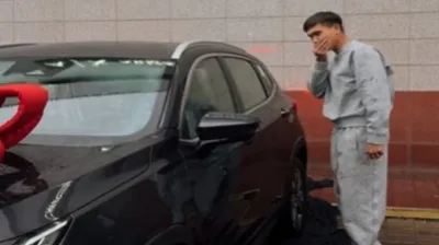 Шерхан Қалмұрза, жаңа көлік, сыйлық, кәсіпкер, сурет - Zakon.kz жаңалық 01.10.2025 20:20