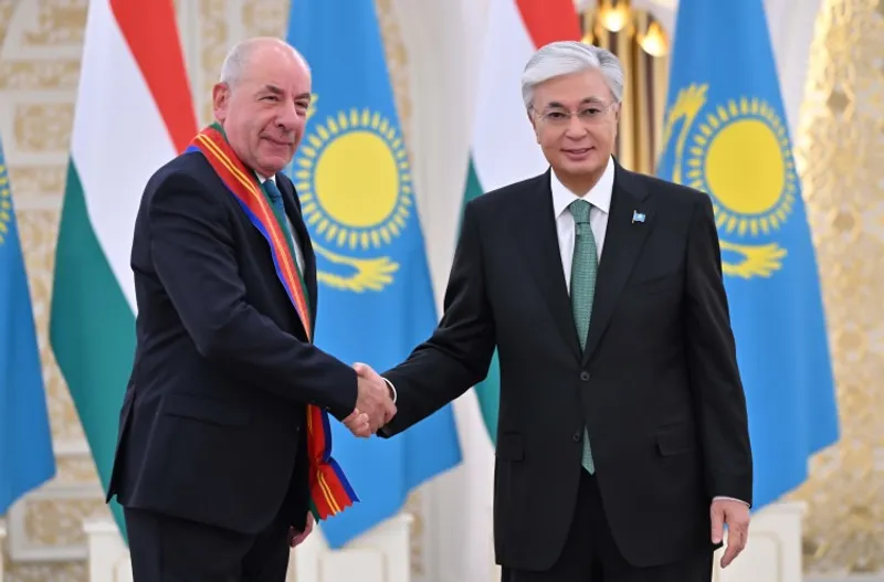 Тоқаев Мажарстан Президентін І дәрежелі "Достық" орденімен марапаттады