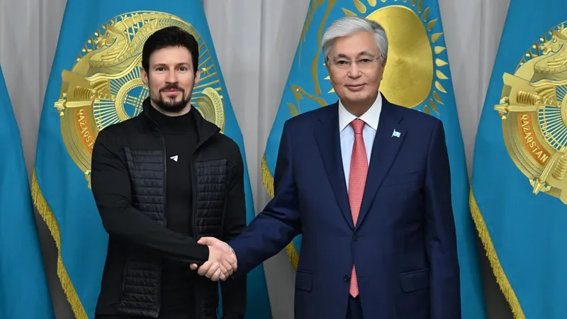 Менің әйелімнің ит стиліндегі керемет жопы