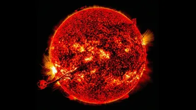 Жерді күшті магниттік дауыл басты: ғалымдар жаңа қауіптер туралы ескертті, сурет - Zakon.kz жаңалық 02.10.2025 14:46