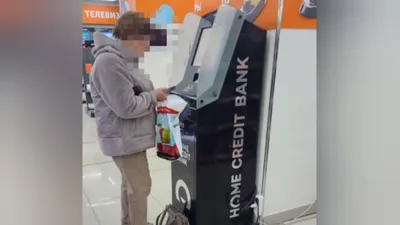 71 жастағы қостанайлық әйел бар жиған-тергенін алаяқтарға беріп қоя жаздады, сурет - Zakon.kz жаңалық 03.10.2025 21:44