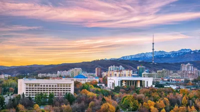 Алматыда қар аралас жаңбыр және -2°С дейін үсік күтіледі: алдағы аптаға ауа райы болжамы, сурет - Zakon.kz жаңалық 04.10.2025 09:49