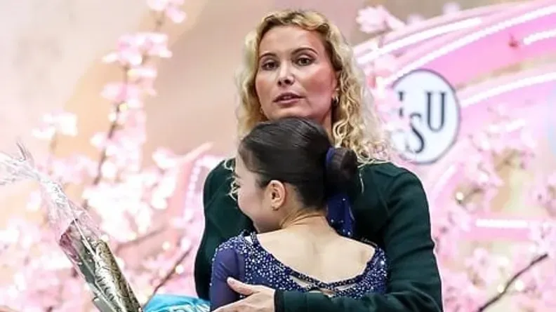 Кеуделерін еркелететін лесбияндардың фотосы Порно актерлер бұлшық еттері