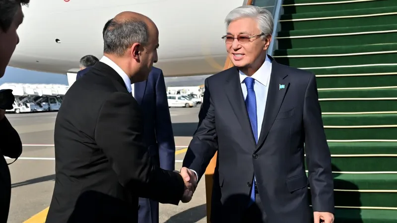 Қасым-Жомарт Тоқаев Әзербайжанға барды