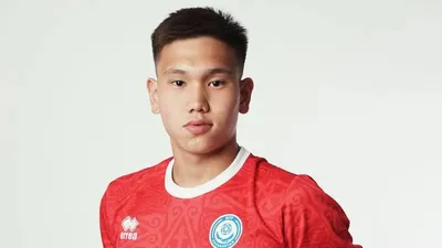 Шерхан, Қалмұрз, футьолшы , сурет - Zakon.kz жаңалық 07.10.2025 11:02