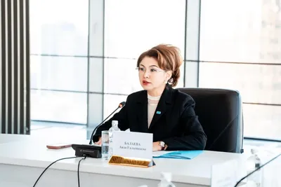 Аида Балаева ҮЕҰ өкілдерімен өзара байланысты нығайту бағыттарын талқылады, сурет - Zakon.kz жаңалық 08.10.2025 19:52