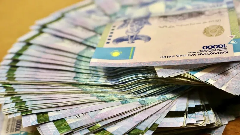 Астанада касса қызметкері бір жыл бойы дәмхананың қаржысын жымқырып келген