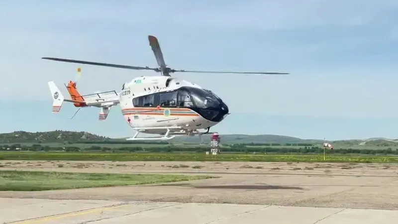 Ақкөлден Көкшетауға жас жұбайлар тікұшақпен шұғыл жеткізілді