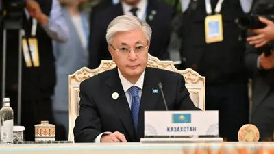 Қасым-Жомарт Тоқаев цифрландыру мен жасанды интеллект мемлекеттердің орнықты дамуы мен бәсекеге қабілеттілігінің негізгі факторына айналғанына мән берді., сурет - Zakon.kz жаңалық 10.10.2025 14:07