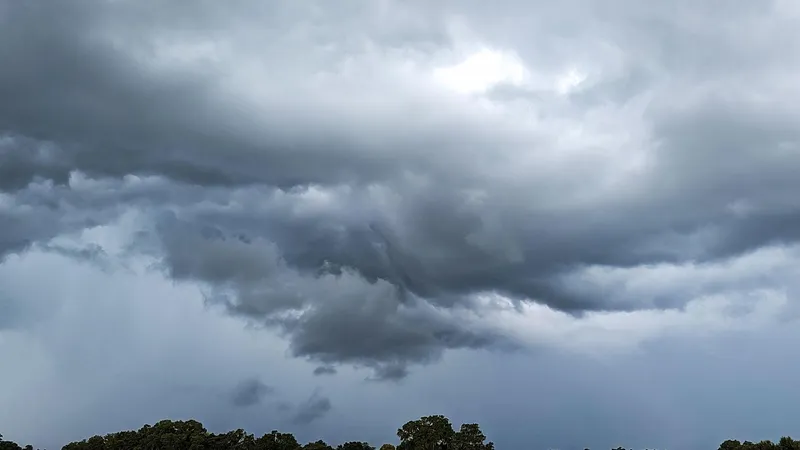 Қар, жаңбыр және жел: Астана, Алматы және Шымкенттегі алдағы күндерге ауа райы болжамы