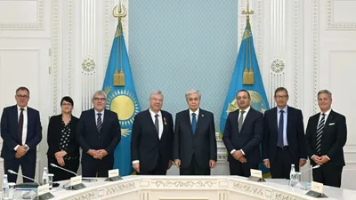 Кездесу барысында Президент Қазақстан Еуропадағы уақыт тезінен өткен сенімді серіктесі саналатын Швейцариямен ұзақ жылдардан бері қалыптасқан қарым-қатынасқа ерекше мән беретінін атап өтті., сурет - Zakon.kz жаңалық 13.10.2025 11:57