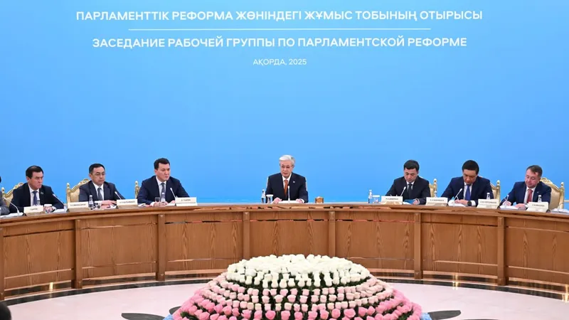 Тоқаев: бір палаталы Парламентте партиялардың көп болуы саяси диалогты кәсіби негізде өрбітуге ынталандырады