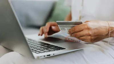 Абай облысында зейнеткердің шотынан ақша ұрлаған ауылдасы ұсталды, сурет - Zakon.kz жаңалық 16.10.2025 18:05