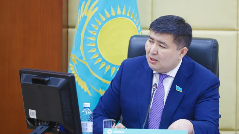 Елнұр Бейсенбаев: Қазақстан экономикасында тұрақты даму барлық салада байқалады