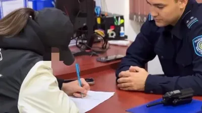 Алматыда такси жүргізушісімен түсірілген даулы видеоның авторы – жергілікті блогер полицияға жеткізілді., сурет - Zakon.kz жаңалық 17.10.2025 09:41