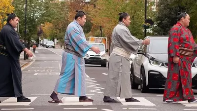 Лондонға сумо балуандары келді: ұйымдастырушылар дәретханалар мен орындықтарды шұғыл түрде нығайтты, сурет - Zakon.kz жаңалық 18.10.2025 09:59