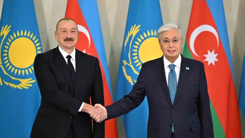 Қазақстан мен Әзербайжан президенттері екіжақты ынтымақтастықты нығайтуға уағдаласты