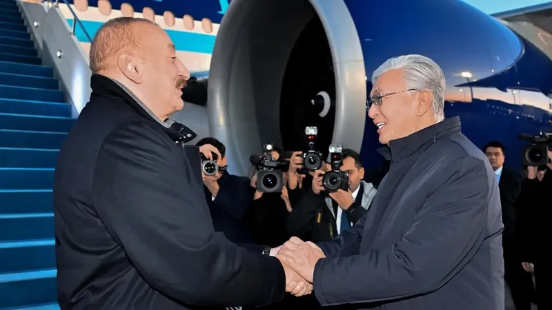 Тоқаев Әлиевті елорда әуежайынан шығарып салды