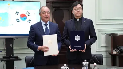 20 қазан күні Батыс Қазақстан облысына Оңтүстік Кореяның Квандонг университеті жанындағы халықаралық "Saint Mary" клиникасының делегациясы ресми сапармен келді. , сурет - Zakon.kz жаңалық 21.10.2025 14:20