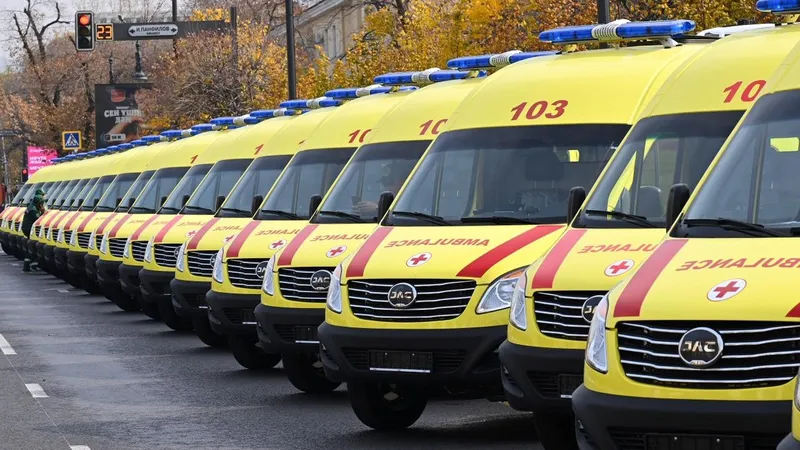 Республика күні қарсаңында Алматыда Жедел медициналық жәрдем автопаркі жаңартылды