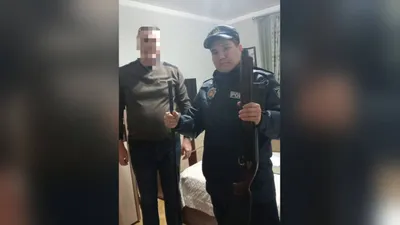 Астана қаласында Сарыарқа аудандық полиция бөлімі қызметкерлері қару иелерін тексеруге бағытталған "Қару" және "Учаске" жедел алдын алу іс-шараларын жүргізіп жатыр., сурет - Zakon.kz жаңалық 22.10.2025 13:16