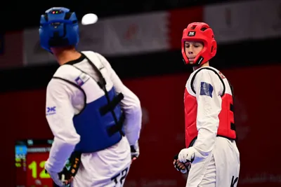 Таеквондошы Евгений Васенкин жасөспірімдер Азиадасының алтын медалі үшін бақ сынайды, сурет - Zakon.kz жаңалық 26.10.2025 16:51