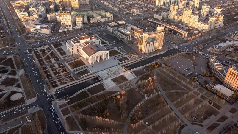 Астанада қайта жөндеуге байланысты жабылған Қонаев көшесі ашылады