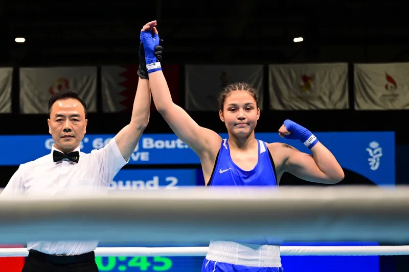 Жасөспірімдер Азиадасы: боксшы Аяулым Оспанова мерзімінен бұрын жеңіске жетіп, алтын медальға ие болды