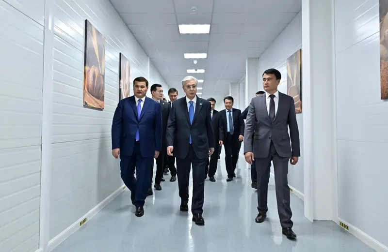 Тоқаев "Қызылорда-нан" цехына барды
