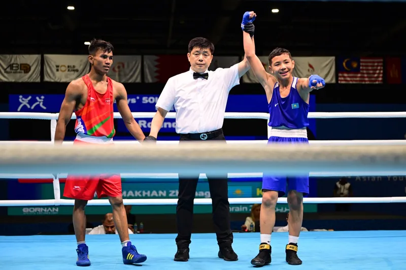 Дәретханадағы фотодағы шұлықтағы порно